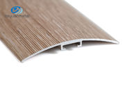 Зерно древесины поверхностного покрытия ковра отделки перехода прокладки порога 6463 алюминиевое справляясь профилей слоистое