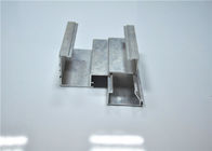 Прорежьте законченные мельницей алюминиевые профили дверных рам 6063-Т5 с вырезыванием