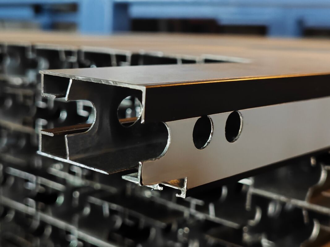 Алюминиевый скользящий профиль с порошковым покрытием для рынка Южной Африки